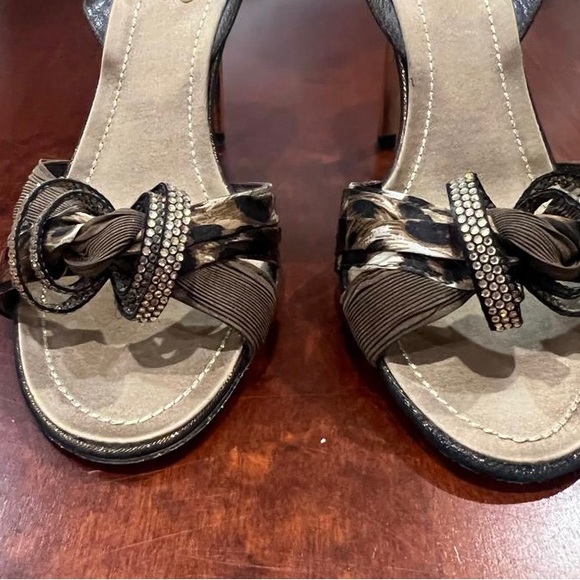 Authentic Rene Coavilla Shoes - Picture 5 of 11